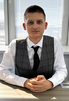  Максим Сергеевич