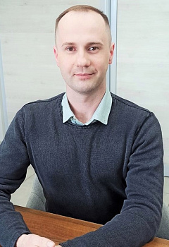 Денис Викторович